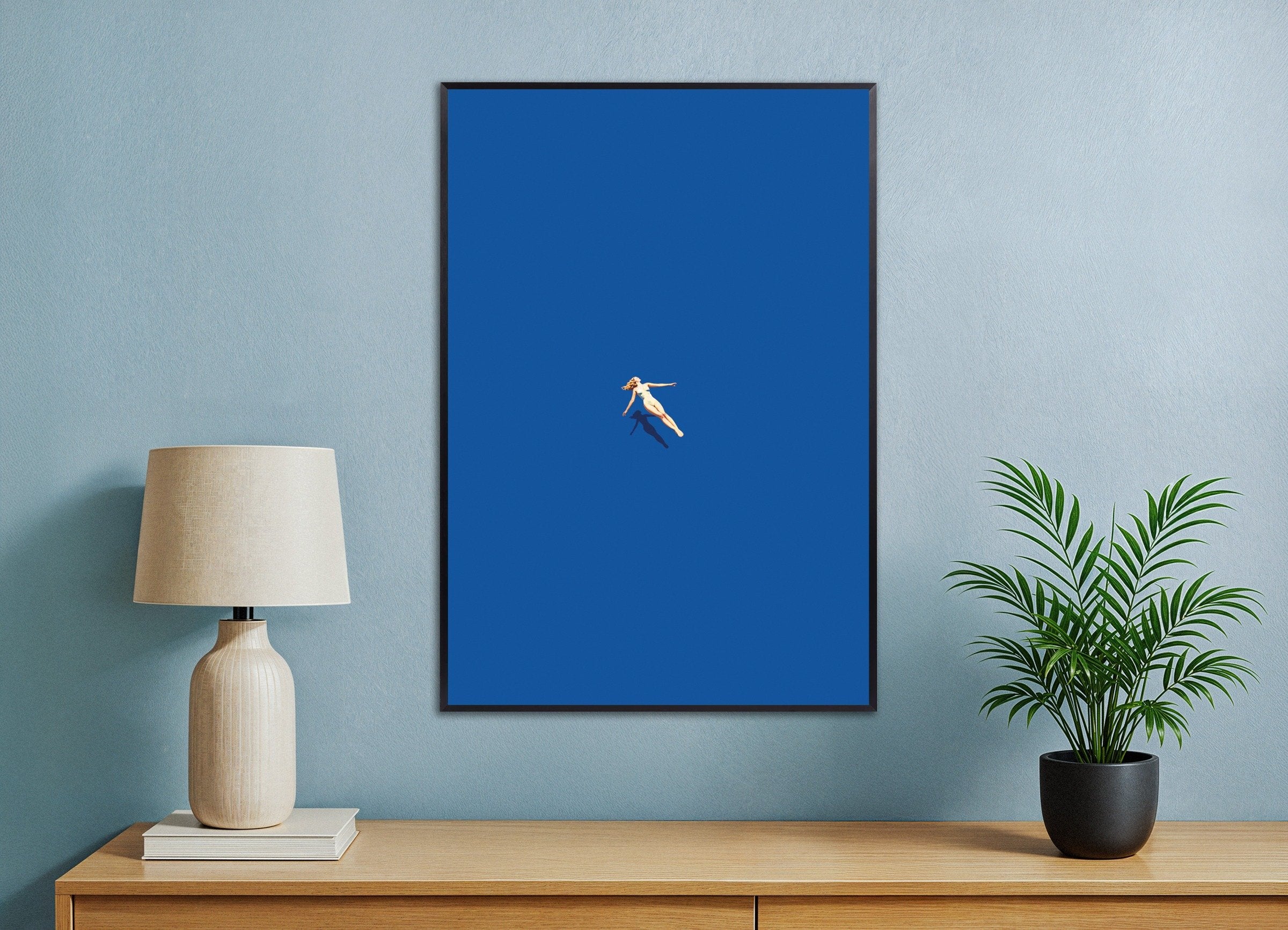 Frau treibt im Wasser, SPA poster