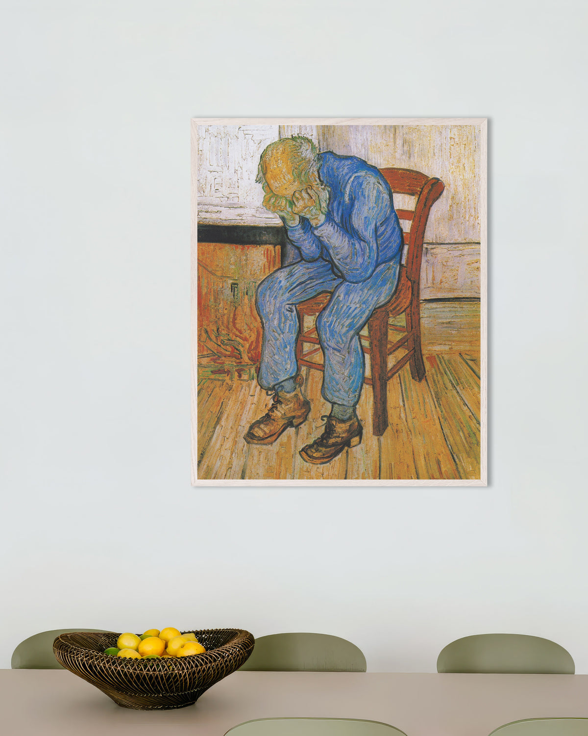 Poster „Am Tor der Ewigkeit (1890) von Vincent van Gogh“ mit weißem Holzrahmen