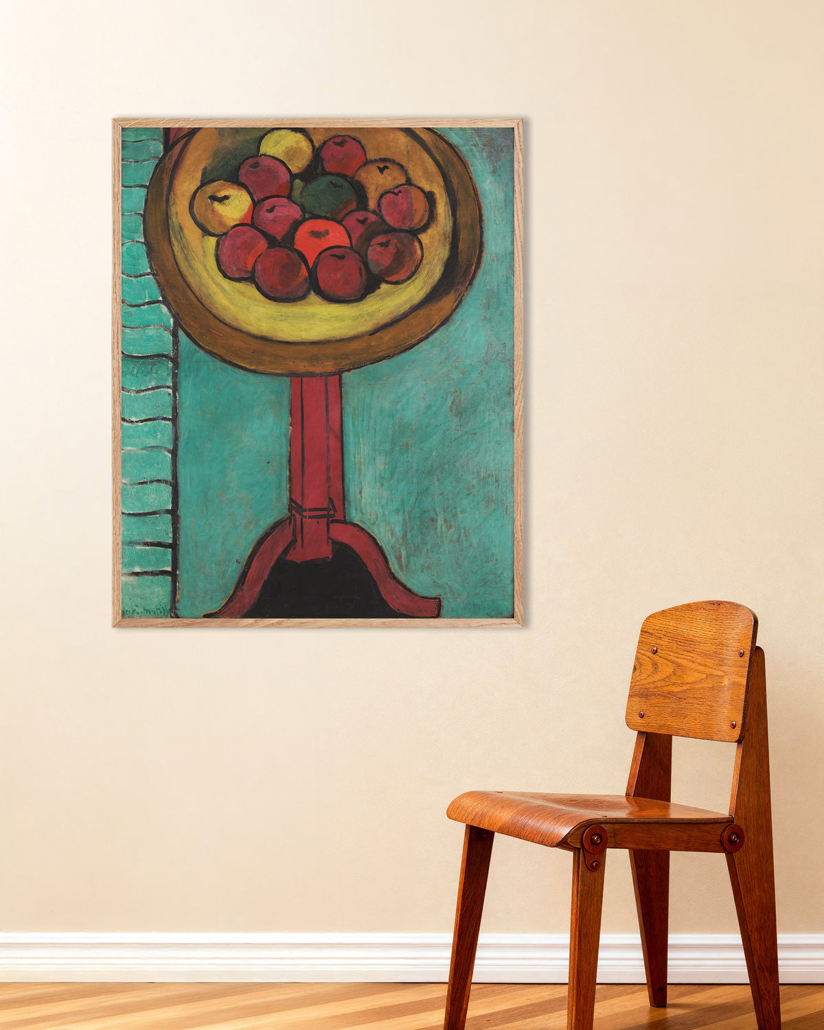 Poster von Schale mit Äpfeln auf einem Tisch (1916) von Henri Matisse, mit naturfarbenem Holzrahmen