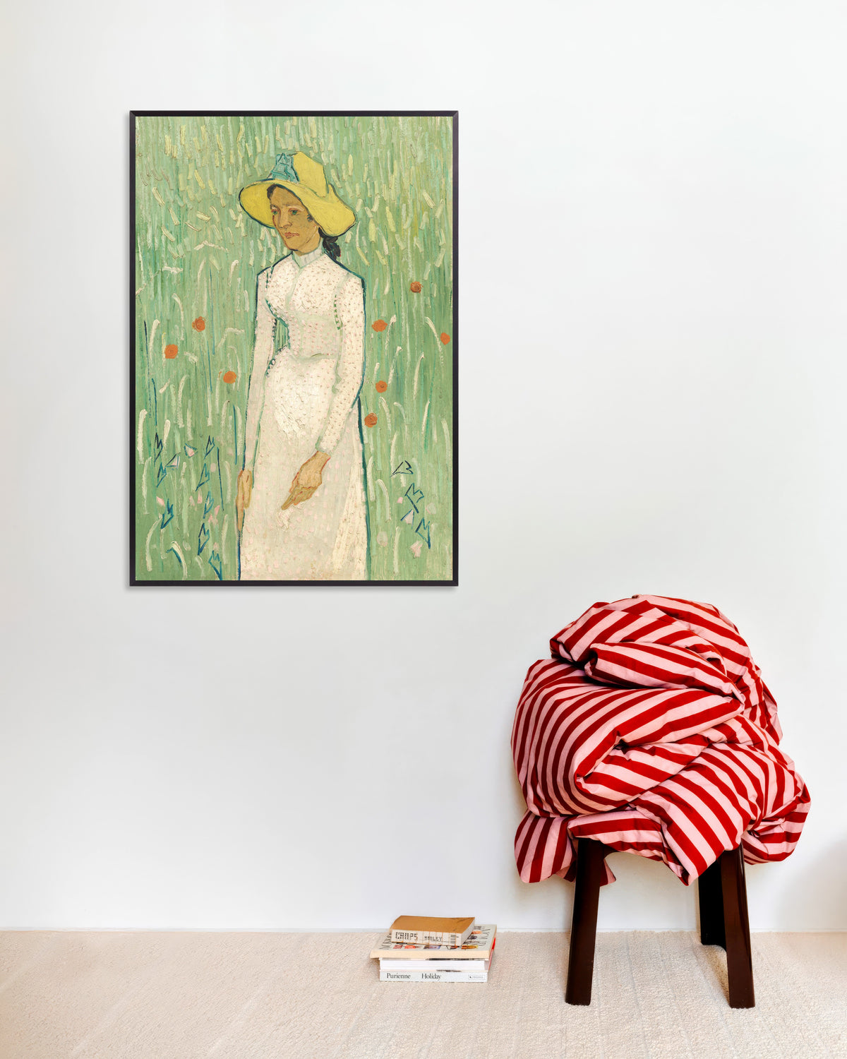 Poster von Mädchen in Weiß (1890) von Vincent van Gogh, mit Metallrahmen