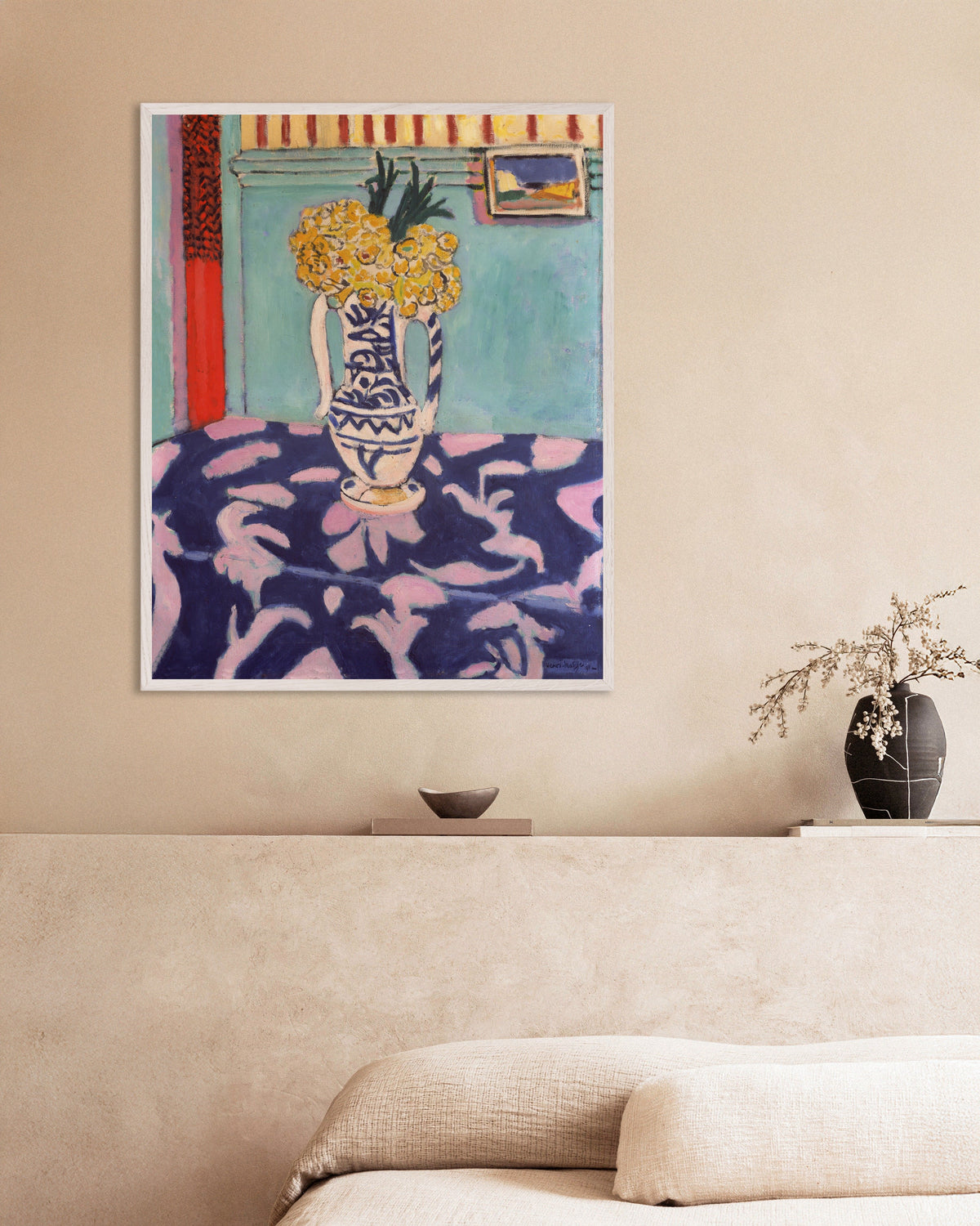 Poster von Die Kuckucke, blauer und rosafarbener Teppich (1911) von Henri Matisse mit weißem Holzrahmen