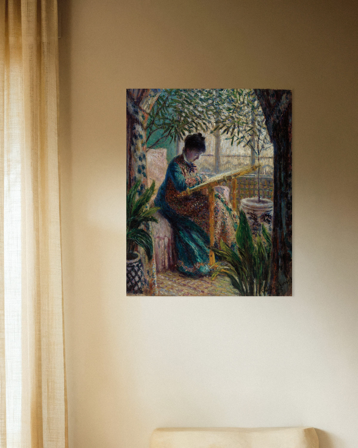 Poster Madame Monet beim Sticken (1875) von Claude Monet