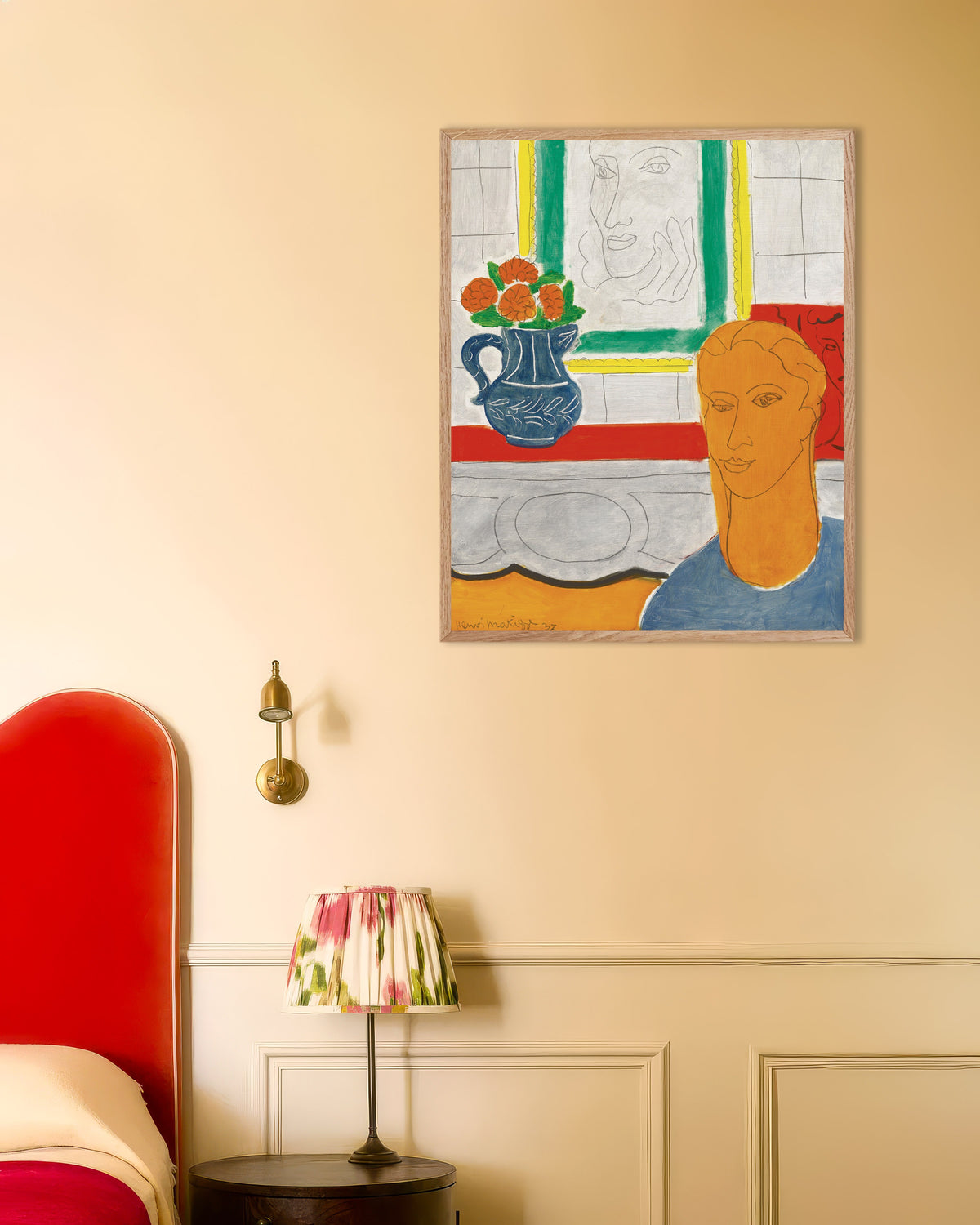 Poster Ockerfarbener Kopf (Figur und Blumenstrauß) (1937) von Henri Matisse, mit naturfarbenem Holzrahmen