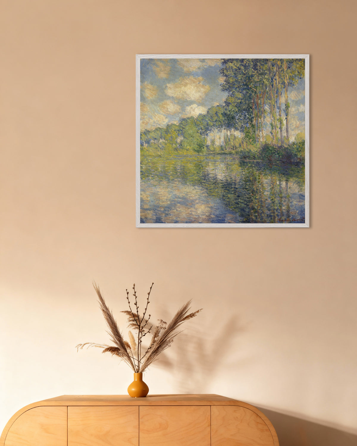 Poster Pappeln an der Epte (1891) von Claude Monet mit weißem Holzrahmen