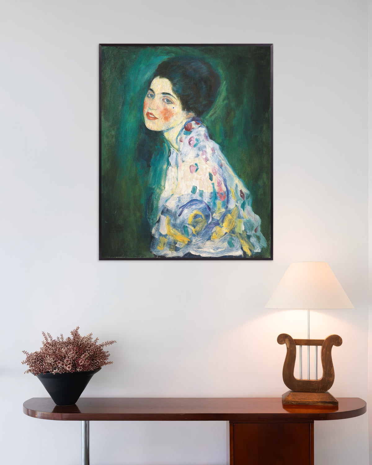 Poster Bildnis einer Dame (1916–1917) von Gustav Klimt mit Metallrahmen