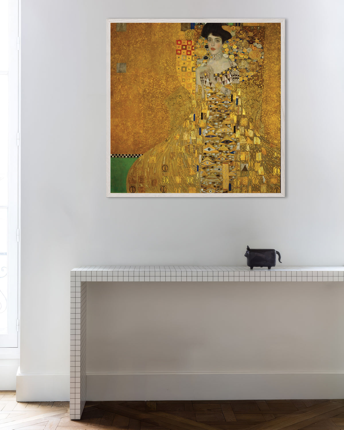 Poster Bildnis Adele Bloch-Bauer I (1907) von Gustav Klimt mit weißem Holzrahmen