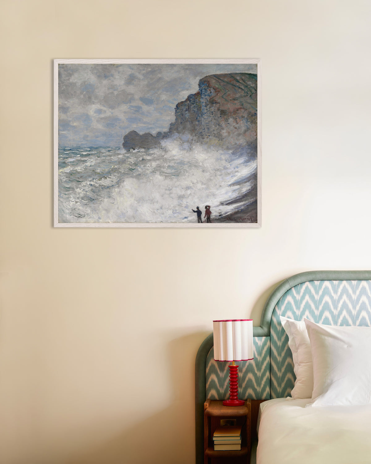 Poster Stürmisches Wetter in Étretat (1883) von Claude Monet mit weißem Holzrahmen