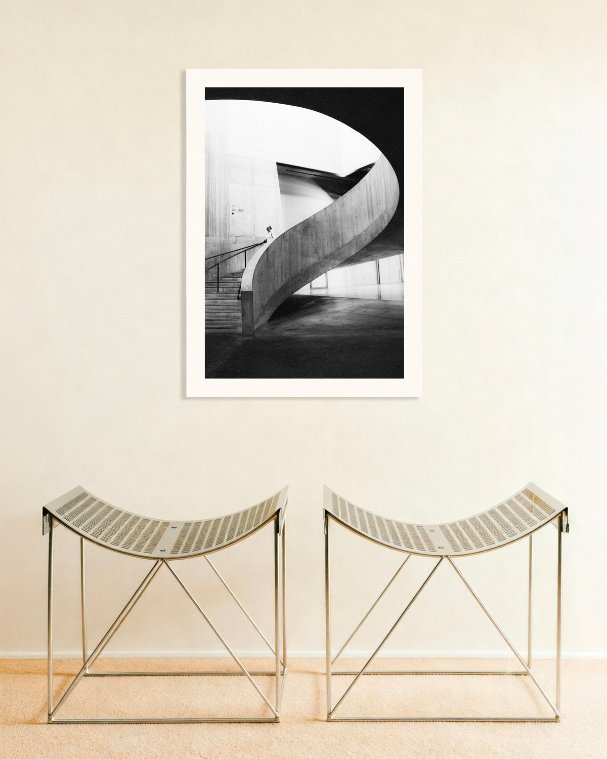 Poster „Spiralrampe mit Besucher“