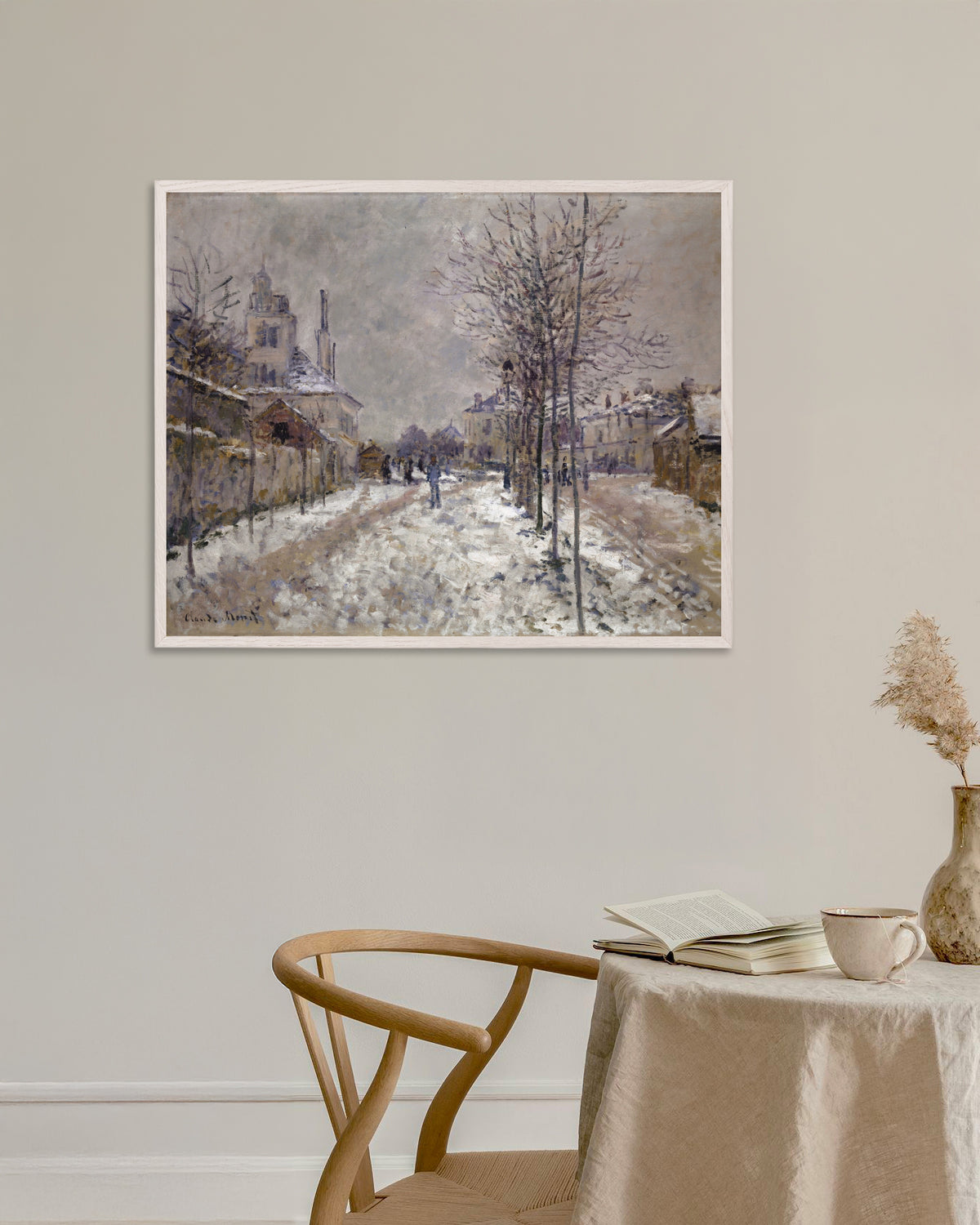 Poster Der Boulevard de Pontoise in Argenteuil im Schnee (1875) von Claude Monet mit weißem Holzrahmen