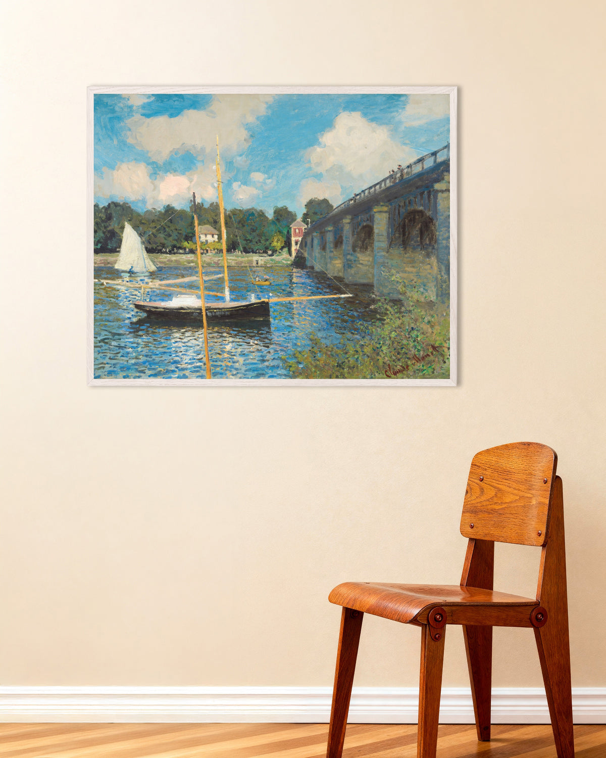 Poster Die Brücke bei Argenteuil (1874) von Claude Monet mit weißem Holzrahmen