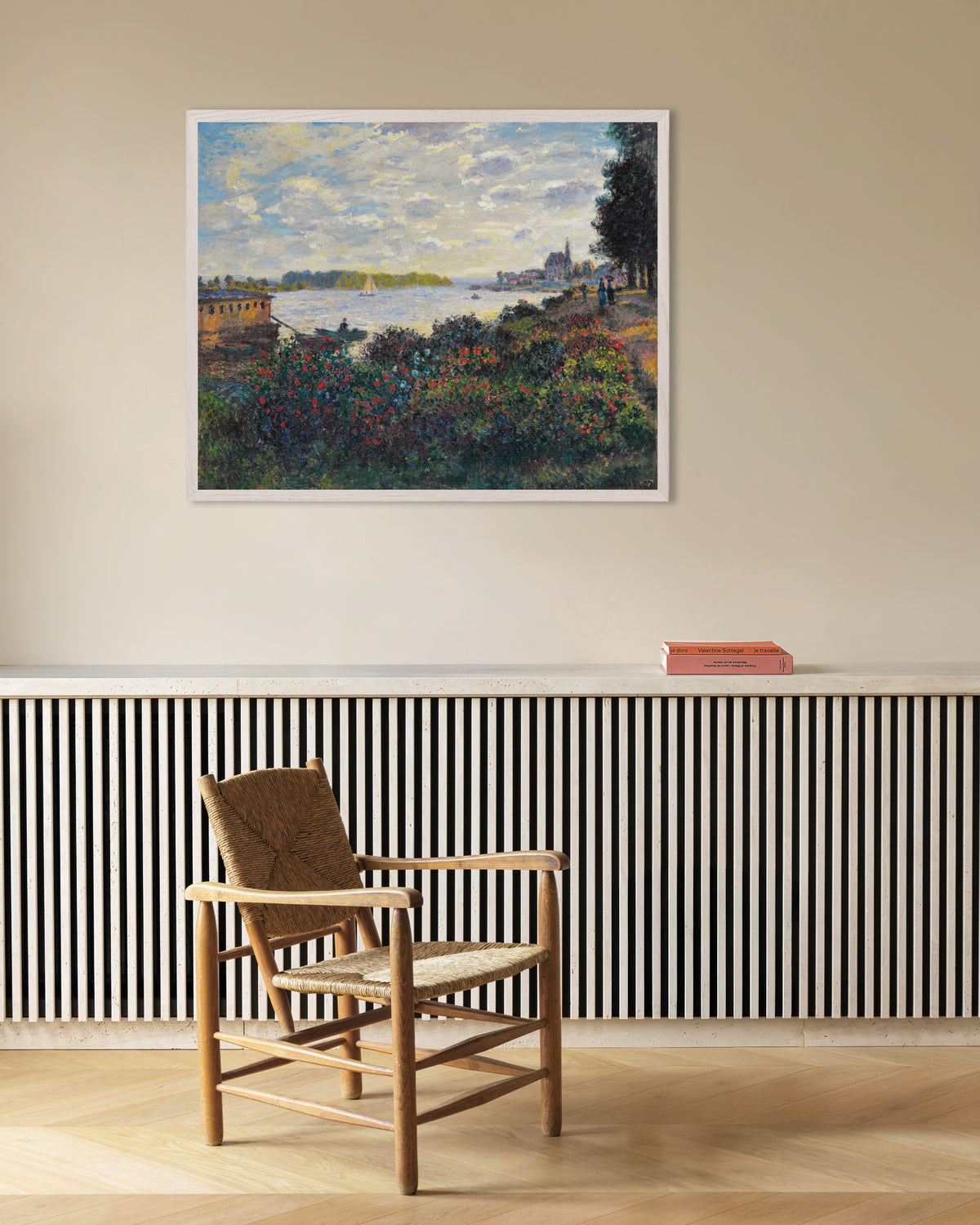 Poster Die Seine bei Argenteuil (1877) von Claude Monet mit weißem Holzrahmen