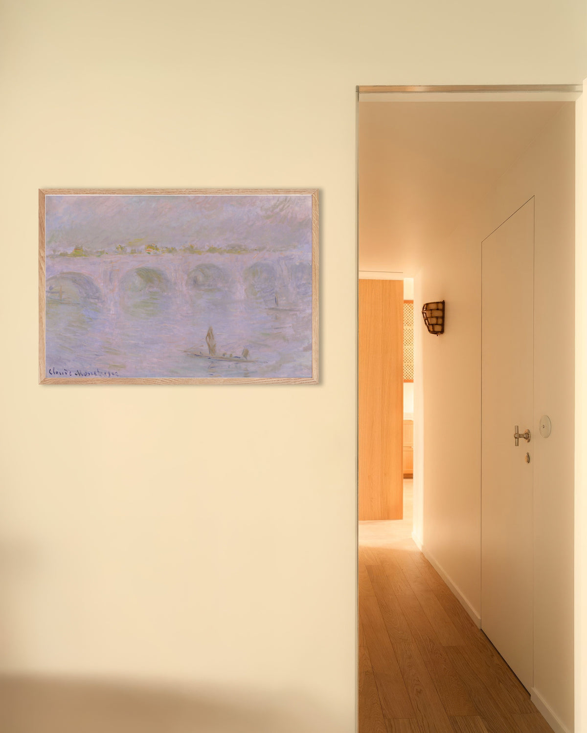 Poster Waterloo Bridge, London (1902) von Claude Monet mit naturfarbenem Holzrahmen