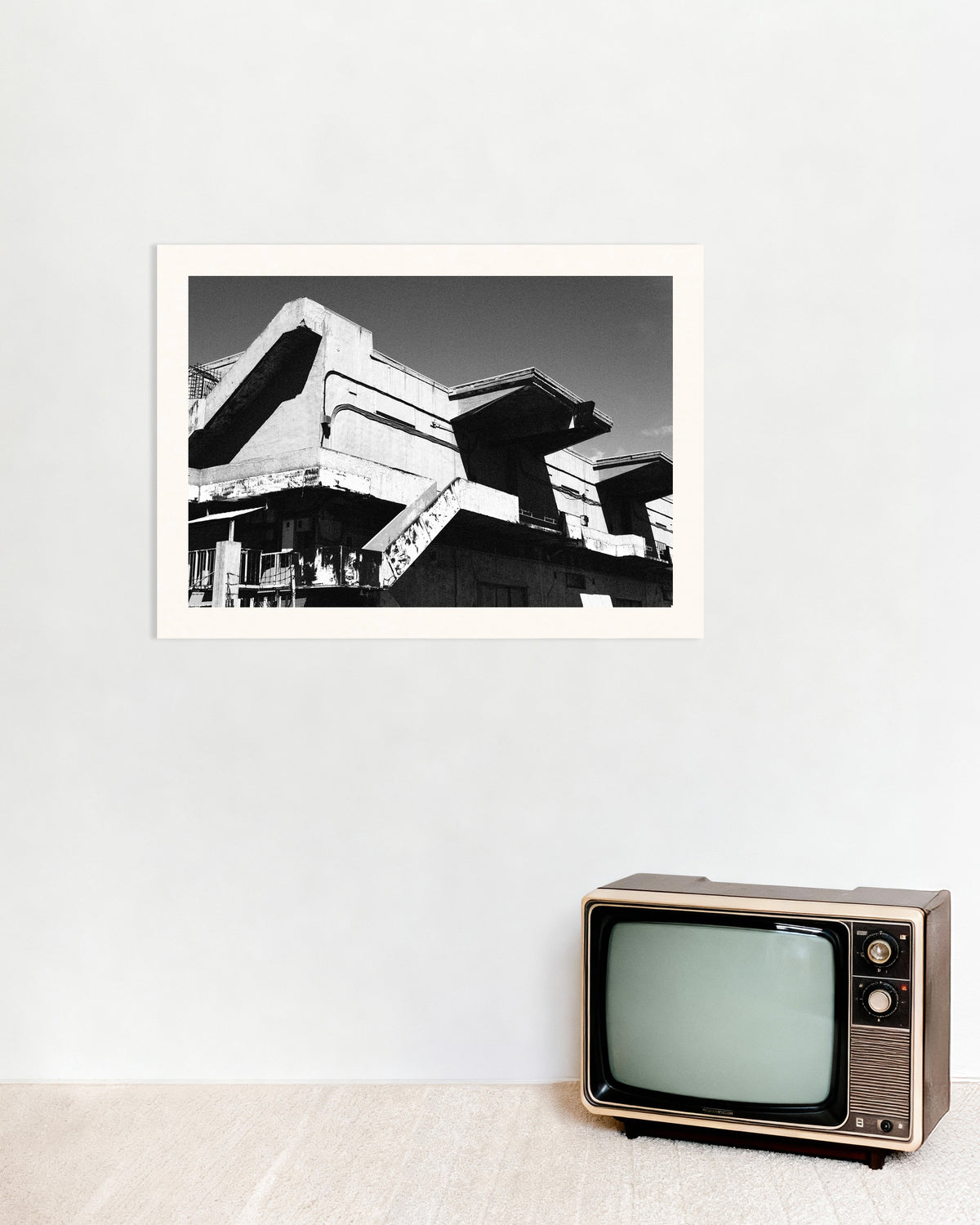 Poster „Verwitterter Betonpavillon“