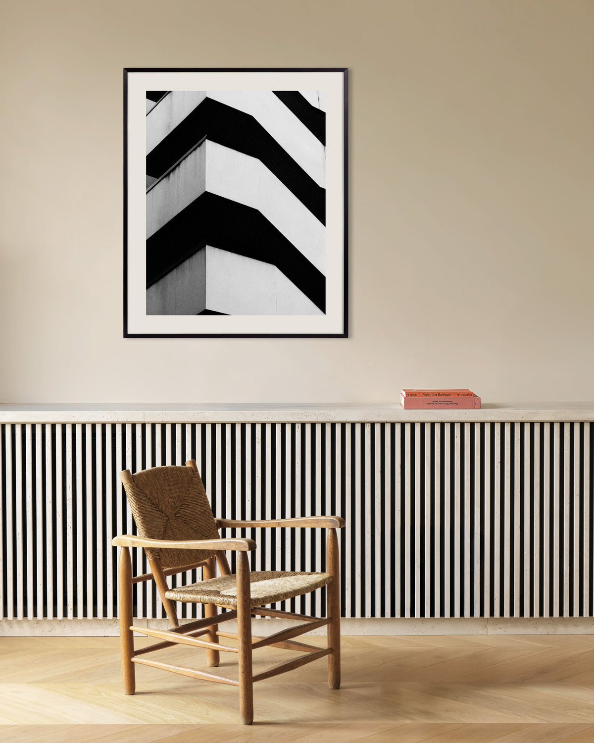Poster „Zickzack-Balkone aus Beton“ mit Metallrahmen