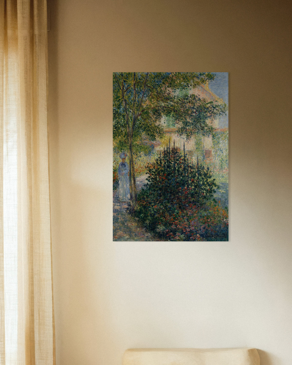 Poster Camille Monet im Garten in Argenteuil (1876) von Claude Monet