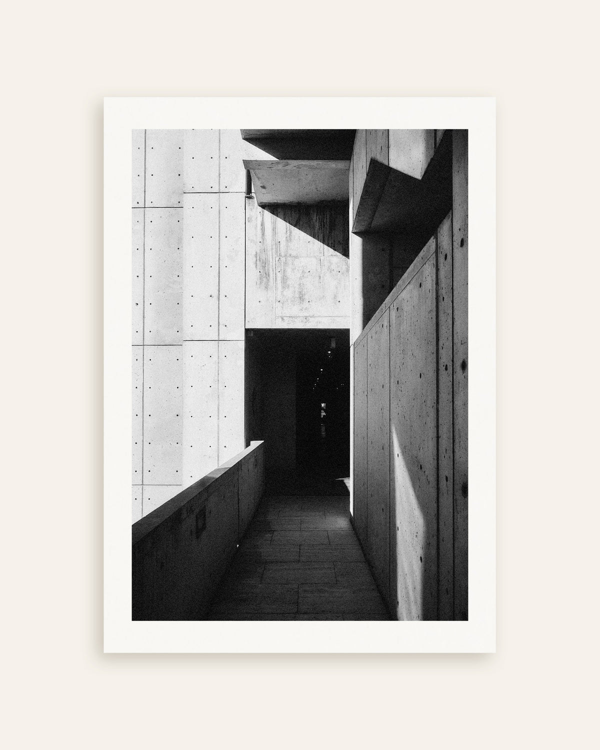 Poster „Betondurchgang in Licht und Schatten“, Miniaturansicht