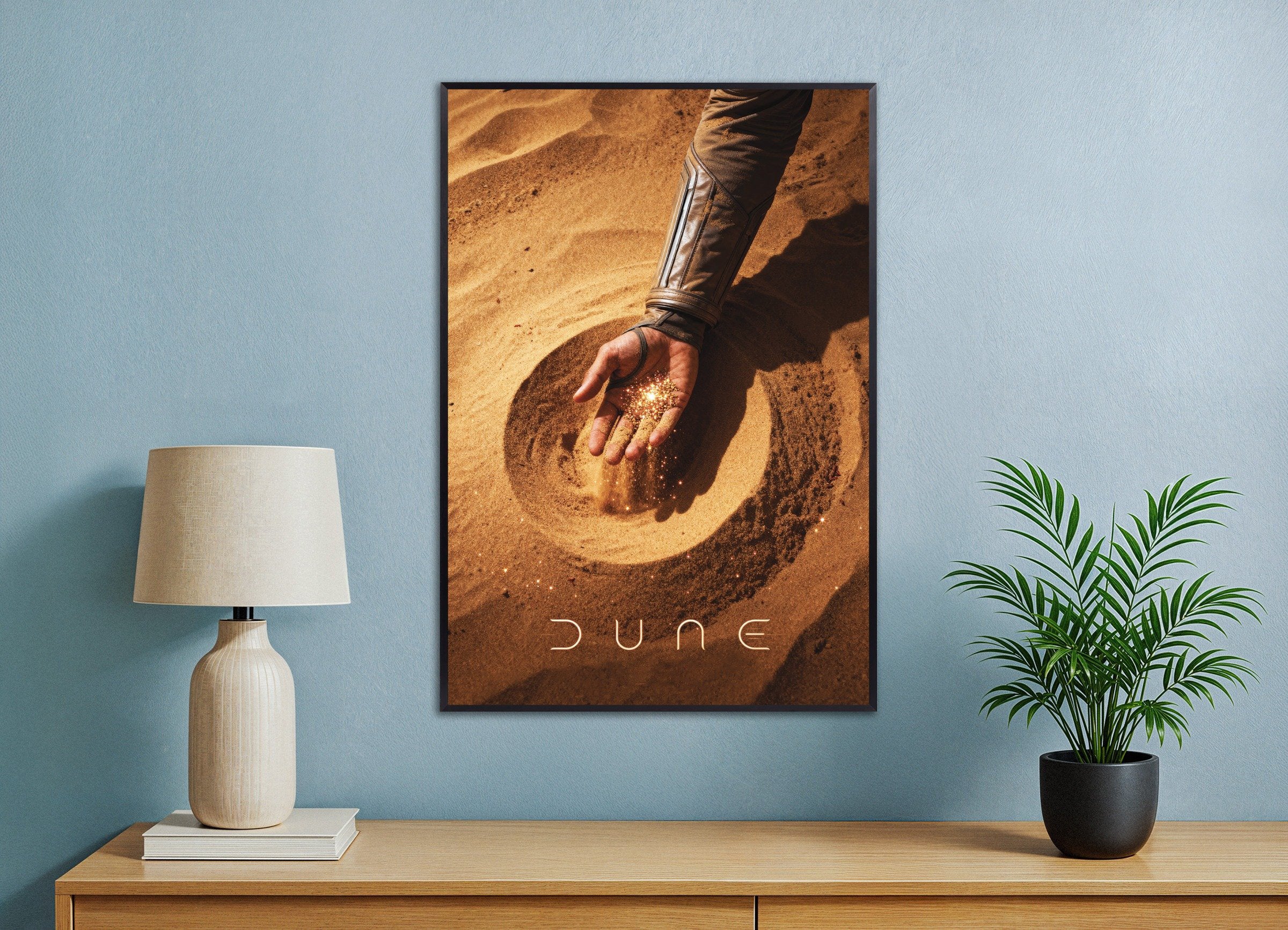 Hand aus Sand auf einer Düne, poster