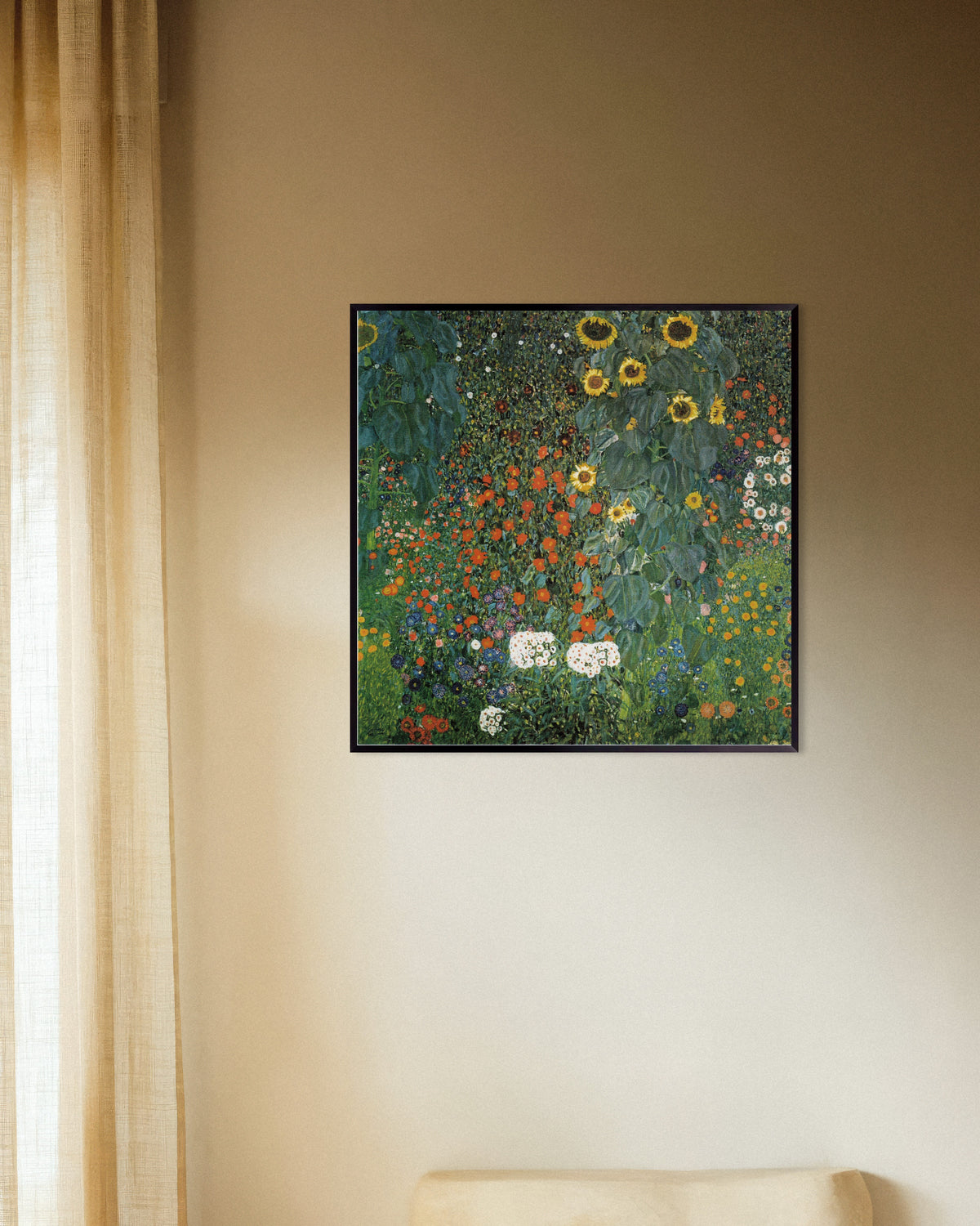 Poster Bauerngarten mit Sonnenblumen (1907) von Gustav Klimt mit Metallrahmen