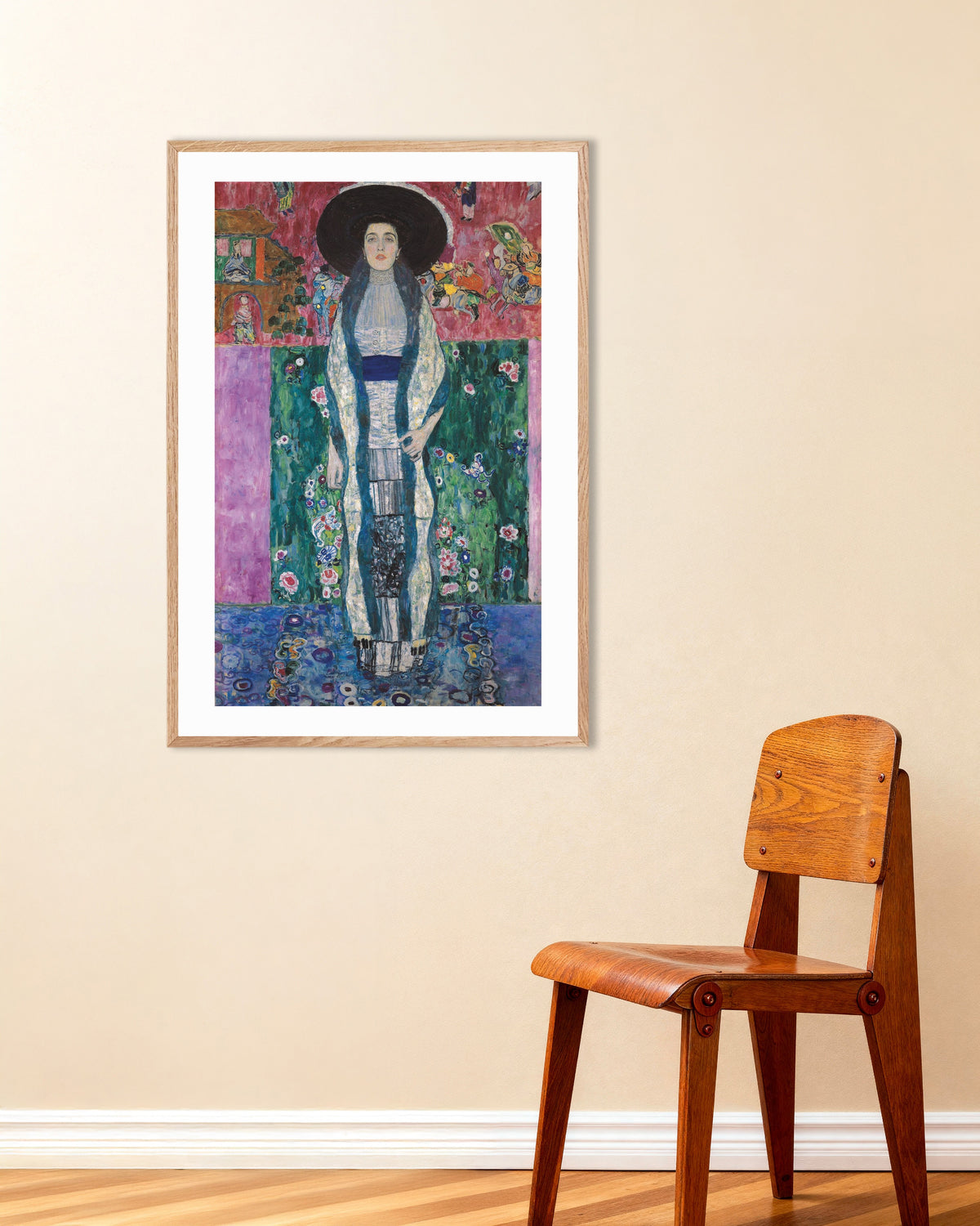 Poster Bildnis Adele Bloch-Bauer II (1912) von Gustav Klimt mit naturfarbenem Holzrahmen