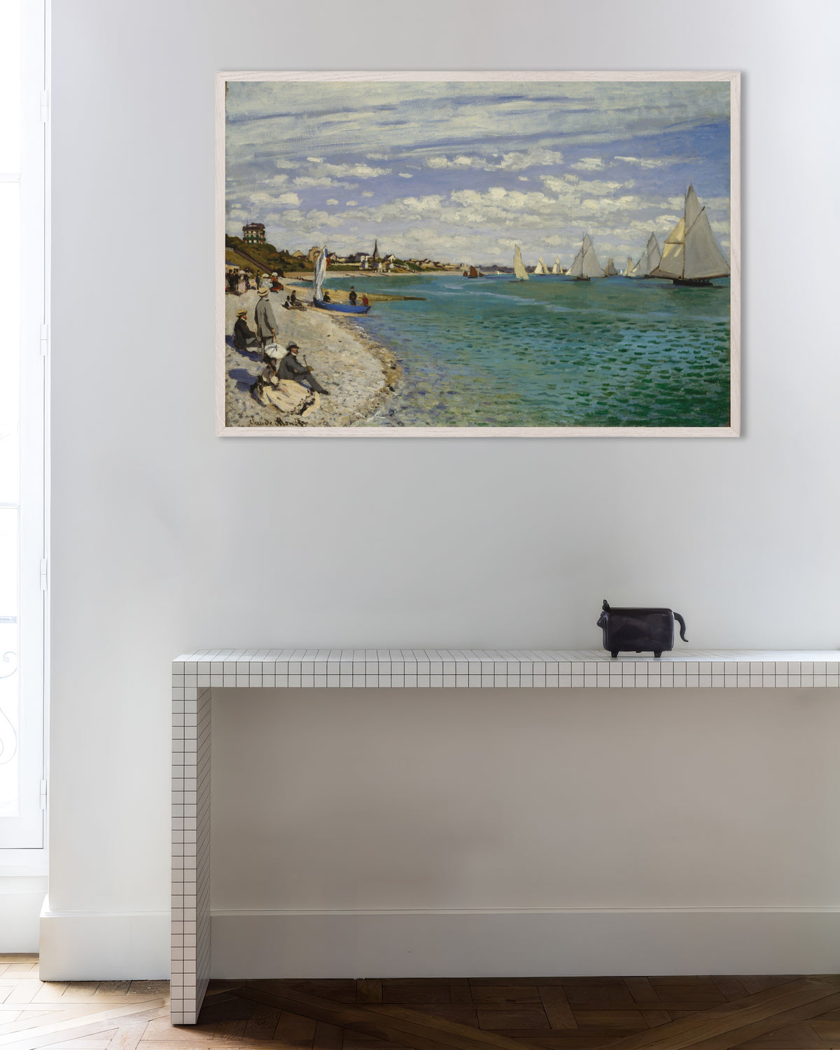 Poster Regatta in Sainte-Adresse (1867) von Claude Monet mit weißem Holzrahmen