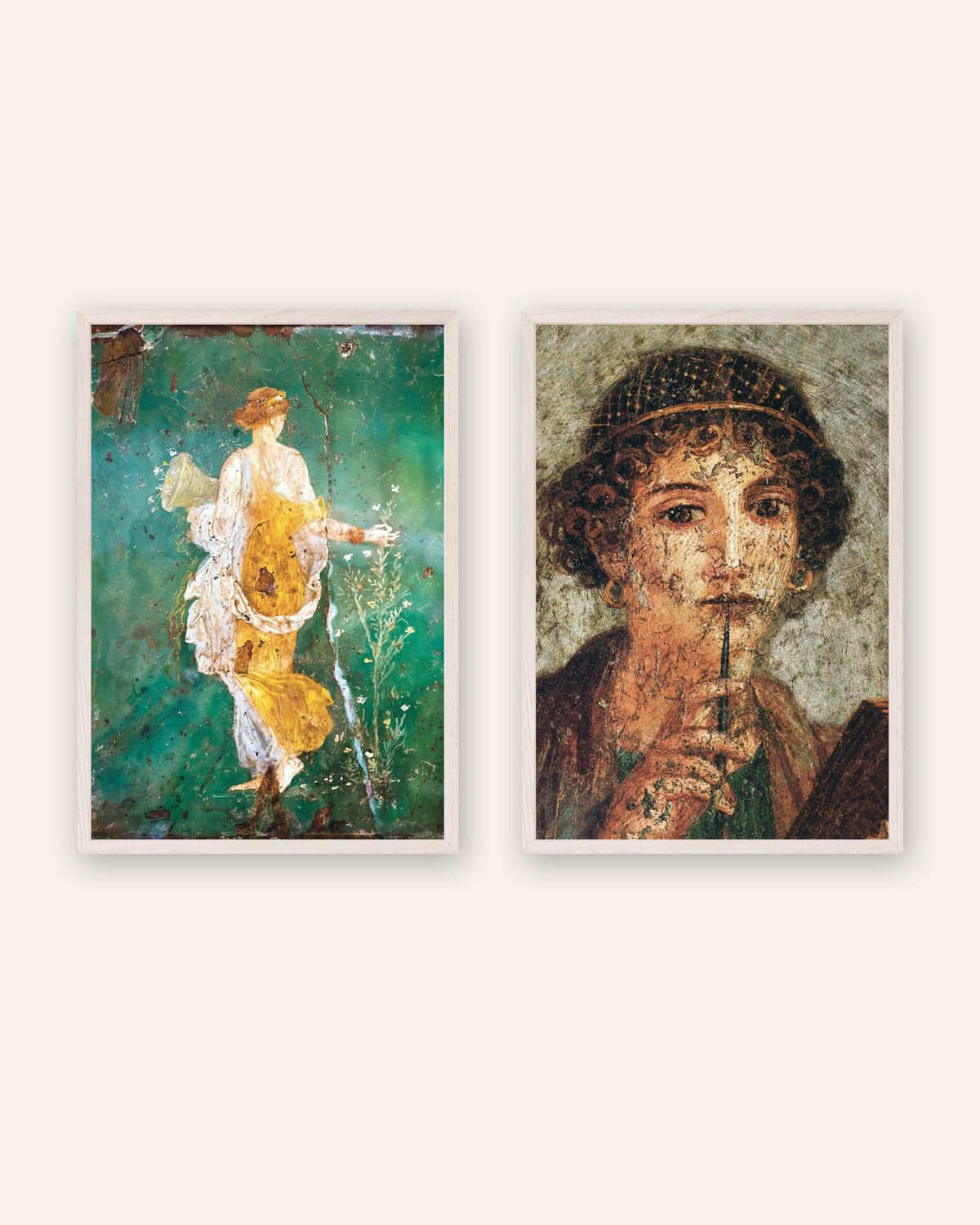 Set aus 2 Postern mit römischen Fresken, Flora und Sappho, in weißen Holzrahmen
