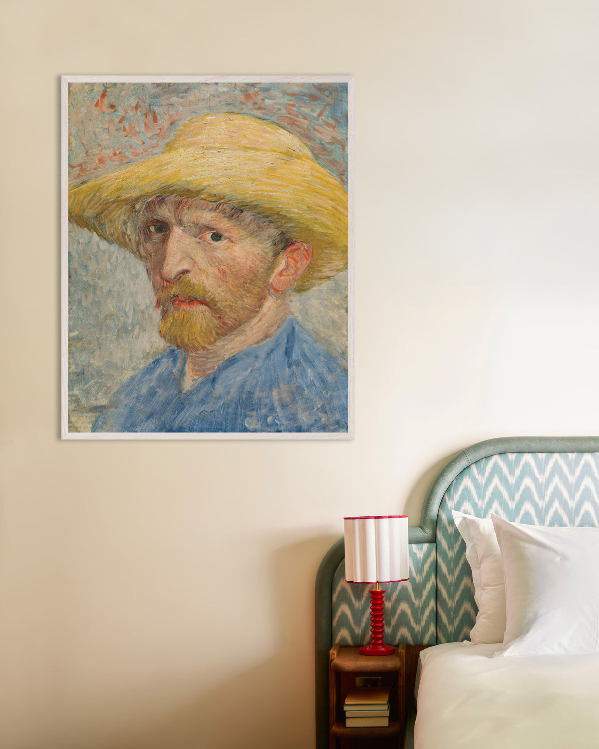 Poster Selbstporträt mit Strohhut und blauem Kittel (1887) von Vincent van Gogh, mit weißem Holzrahmen
