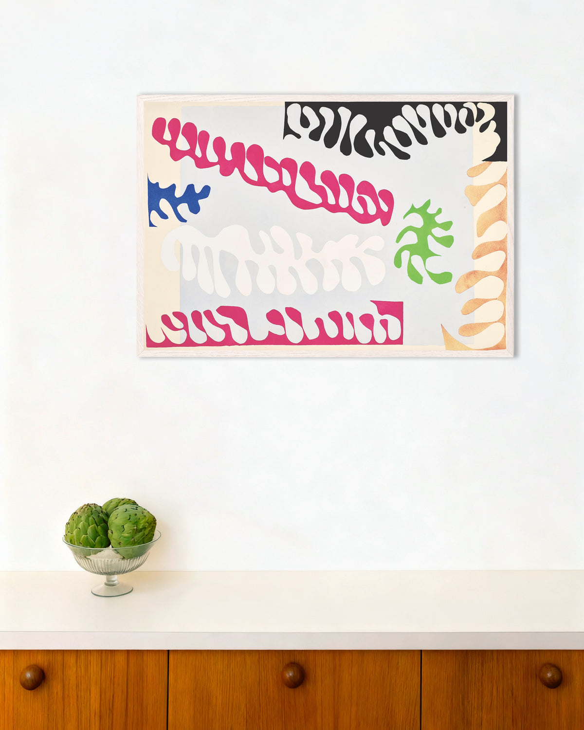 Poster „Die Lagune in Rosa und Weiß (Jazz, 1947) von Henri Matisse“ mit weißem Holzrahmen